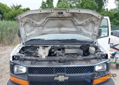 2011 Chevrolet Express 2500 Work Van from USA, damaged, VIN 1GCWGFCA4B1172655